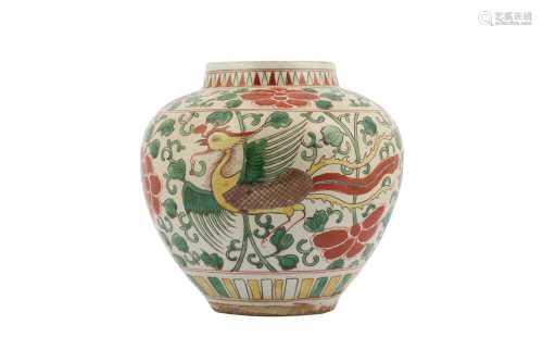 A CHINESE WUCAI 'PHOENIX' JAR.