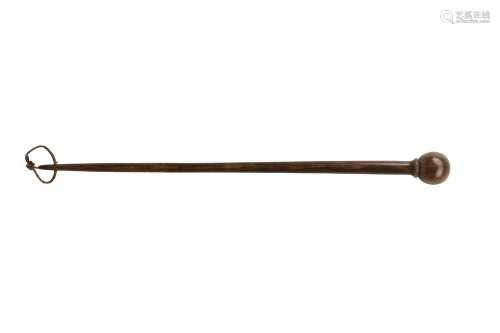 λ A RHINOCEROS HORN WALKING CANE.