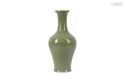 A CHINESE CELADON-GLAZED 'DRAGON' VASE.