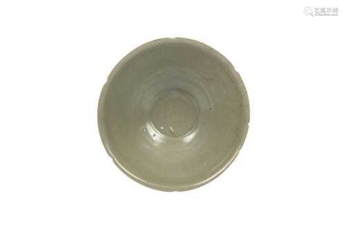 A KOREAN CELADON-GLAZED BOWL.