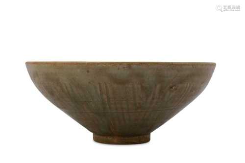 A CHINESE YAOZHOU BOWL.