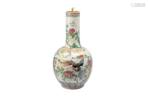 A CHINESE FAMILLE ROSE 'HUNDRED BIRDS' VASE.