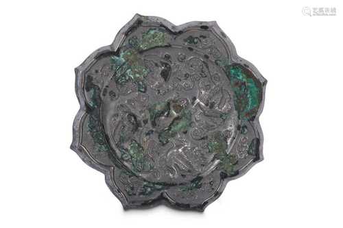 A CHINESE TANG-STYLE SILVER MIRROR.