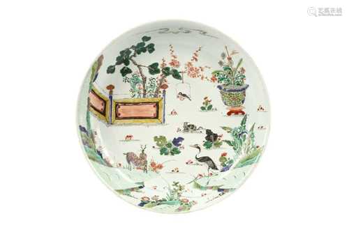 A CHINESE FAMILLE VERTE 'GARDEN' CHARGER.