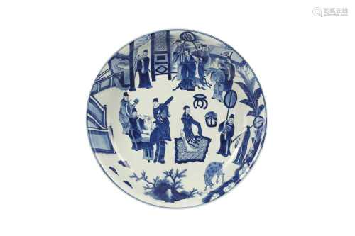 A CHINESE BLUE AND WHITE FIGURATIVE CHARGER.