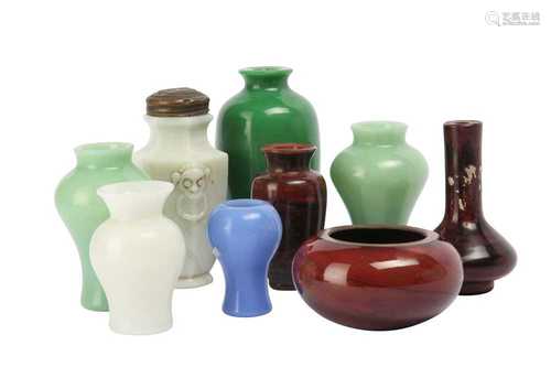 EIGHT CHINESE PEKING GLASS MINIATURE VASES.