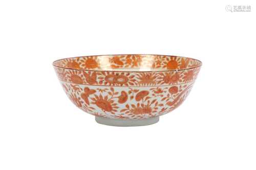 A CHINESE CORAL-DECORATED 'ISLAMIC MARKET' BOWL.