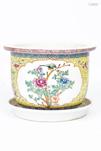 REPUBLIC OF CHINA FAMILLE ROSE FLOWERPOT