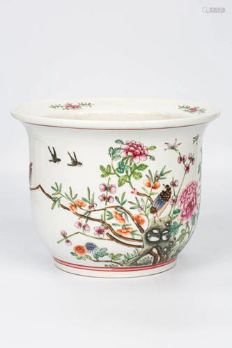 REPUBLIC OF CHINA FAMILLE ROSE FLOWERPOT