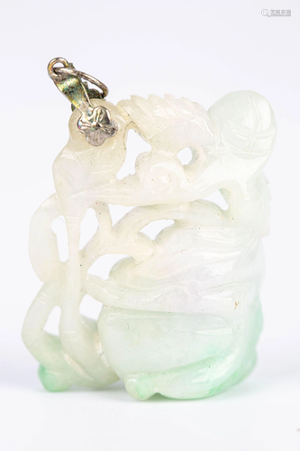 JADEITE HOLLOW CARVE PENDANT