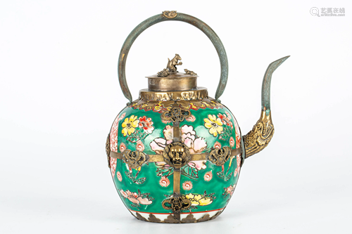 REPUBLIC OF CHINA DRAGON PATTERN TEAPOT