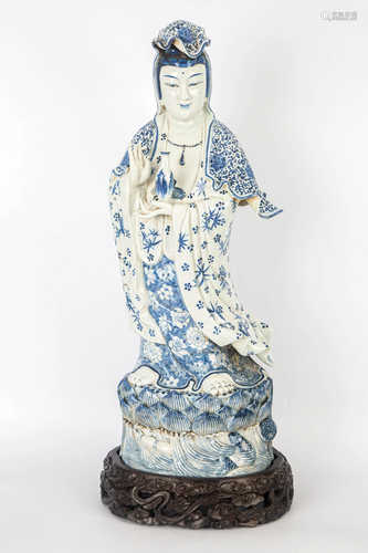 20TH CENTURY BLUE AND WHITE JING PING GUANYIN STATUE