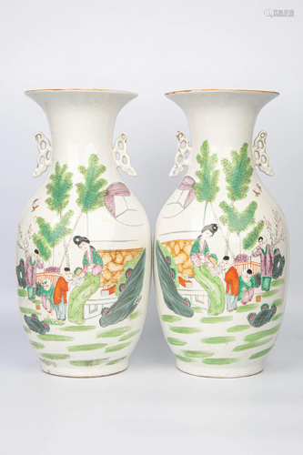 REPUBLIC OF CHINA PAIR OF FAMILLE ROSE VASE