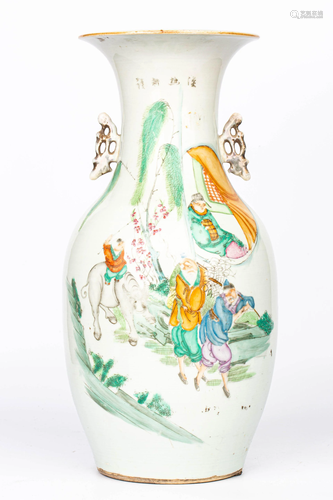 REPUBLIC OF CHINA FAMILLE ROSE VASE