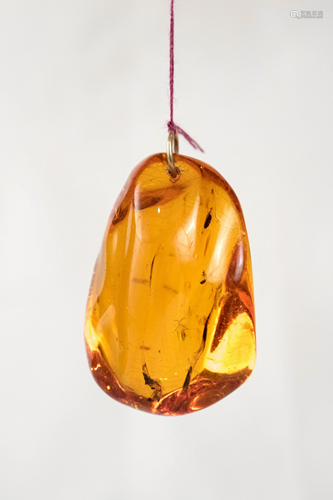 NATURAL AMBER PENDANT