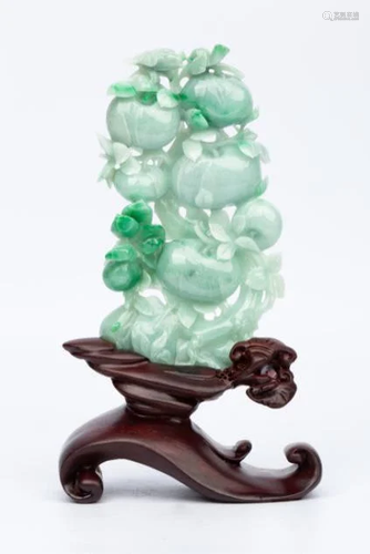 20TH CENTURY JADEITE ORNAMENT