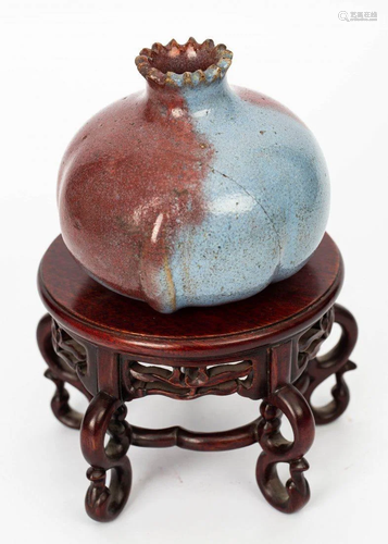 JUN PORCELAIN POMEGRANATE VESSEL IN YUAN DY…