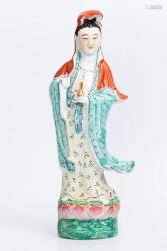 REPUBLIC OF CHINA FAMILLE ROSE NET BOTTLE GUAN YIN