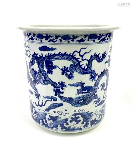 Blue and White Dragon Vessel