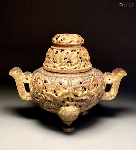 Flower Pattern Hollow Jade Oven Furnace