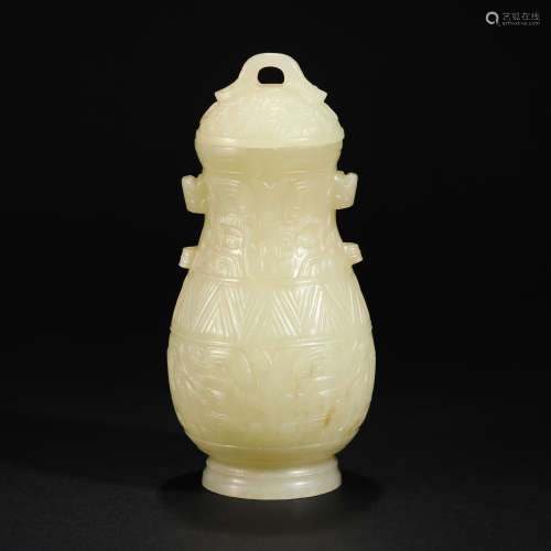 Hetian Jade Vase with Animal Pattern in Qing Dynasty