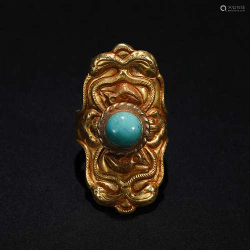 Gold inlaid stone ring in Song Dynasty