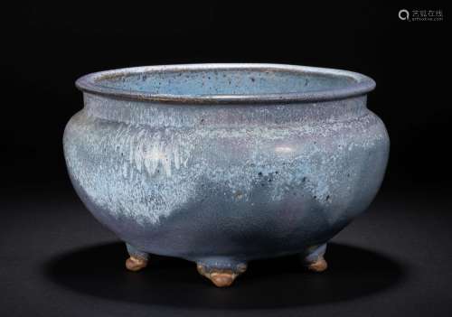 Jun Kiln Three-legged Jar in Song Dynasty