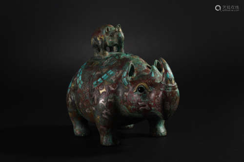 Bronze inlaid rhinoceros ornaments in Han Dynasty