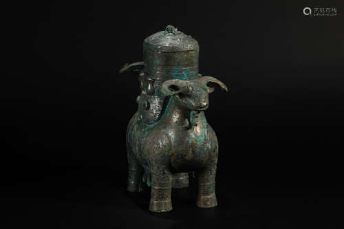 Bronze sheep-shaped ornaments in Han Dynasty