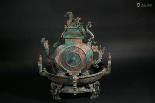 Bronze Bronze Vessel with Animals and Birds and Animals in H...