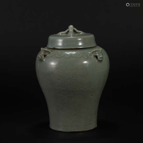 Celadon lion ear pot in Song Dynasty