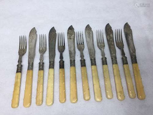 A SET OF 12 IVORY HANDLE AND SILVER FORK AND KNIFE ,L22.7CM,...