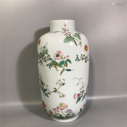 CHINESE FAMILLE ROSE VASE ,H 33CM