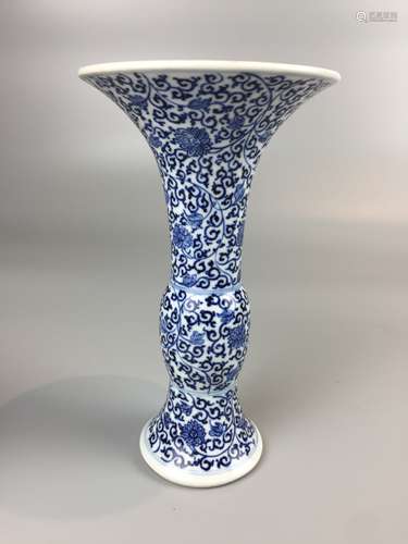 CHINESE BLUE AND WHITE GU VASE,H17CM