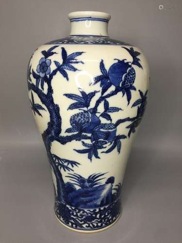 LARGE CHINESE BLUE AND WHITE HAND PAINTED MEIPING VASE ,H34C...