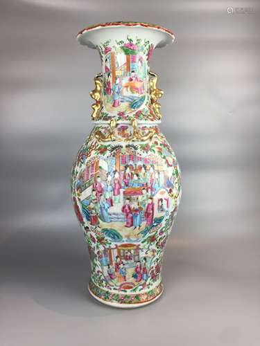 LARGE CHINESE FAMILLE ROSE PORCELAIN VASE ,H62CM