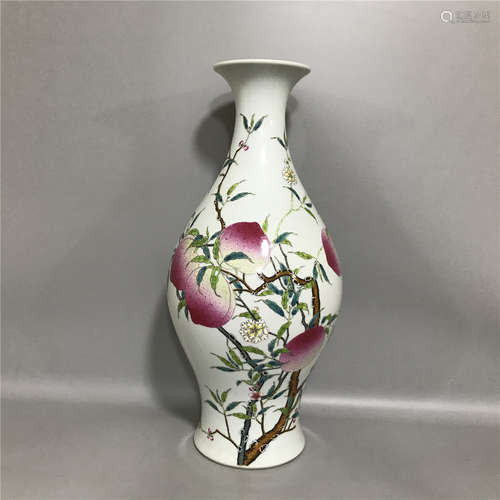 LARGE CHINESE FAMILLE ROSE PEACH VASE ,H40 CM