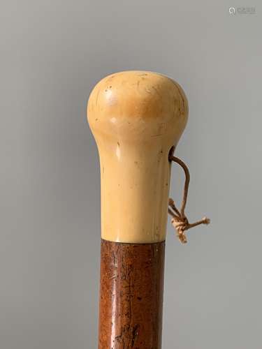 IVORY HANDLE WALKING STICK,L 86.5CM