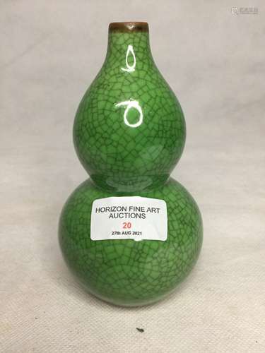 CHINESE GREEN GLAZED DOUBLE GOURD VASE,15CM HIGH.