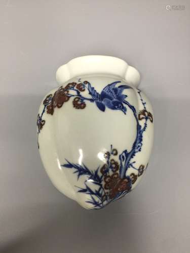 CHINESE BLUE AND WHITE WITH COPPER RED WALL VASE ,H 12.5CM