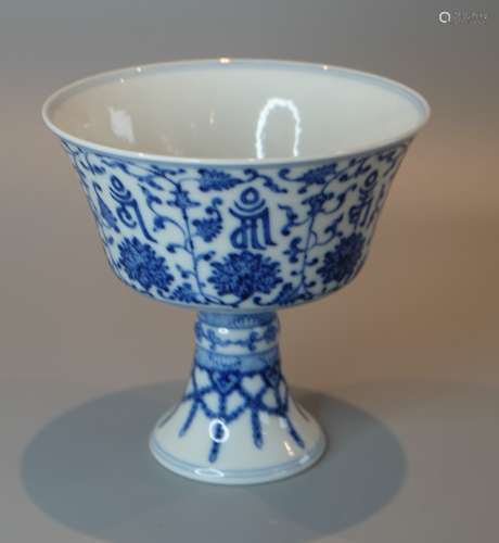 A CHINESE BLUE AND WHITE STEAM CUP ,H 11CM