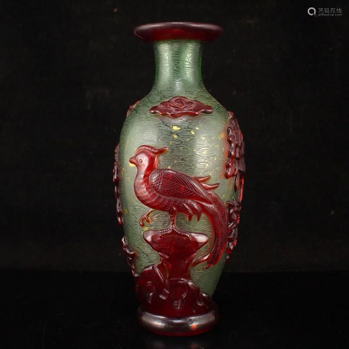 Beautiful Chinese Peking Glass Phoenix & Peony Vase