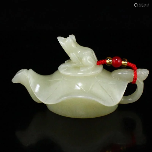 Chinese Natural Hetian Jade Lotus Leaf & Frog Teapot