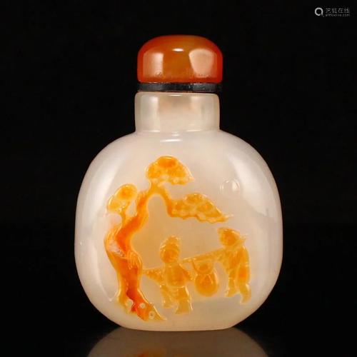 Chinese Agate Low Relief Pine Tree Figure Snuff Bottle