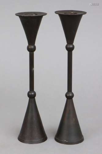 Paar Bronze Kerzenleuchter / Gefäße
