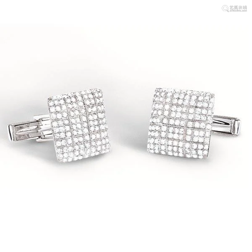 2.25ctw 14k White Gold Diamond Pave Cuff Links