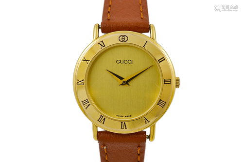 Vintage Gucci 3000.2.L Quartz Gold Plated Ladies Watch