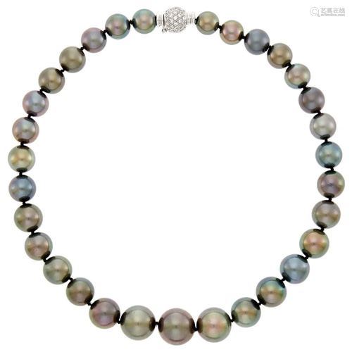 Tahitian Gray Cultured Pearl Necklace with White Gold