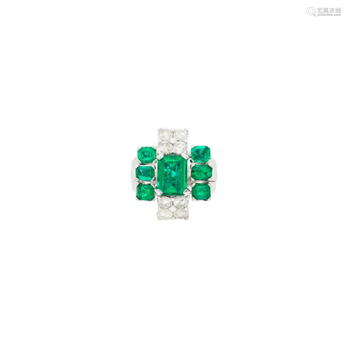 White Gold, Emerald and Diamond Ring