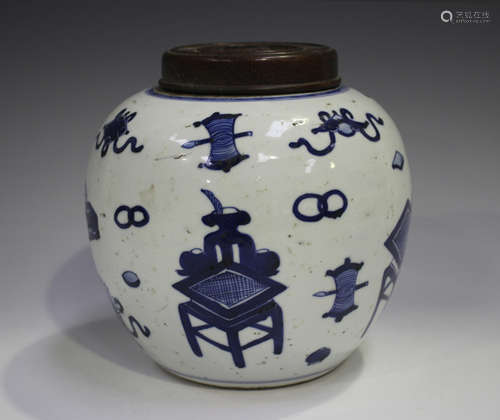 A Chinese blue and white porcelain ginger jar, 20th century,...